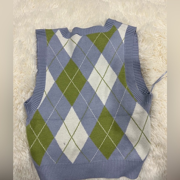 A women’s XS argyle garage vest - Picture 3 of 3